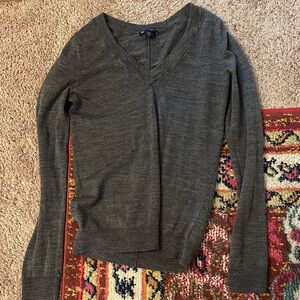 GAP ultrasoft 100% wool Charcoal V-Neck Sweater